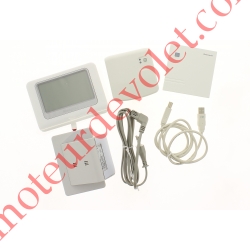 Kit EvoHome comprenant: 1 Thermostat à Ecran Tactile 1 Support de Table & 1 Boîtier Relais 5A
