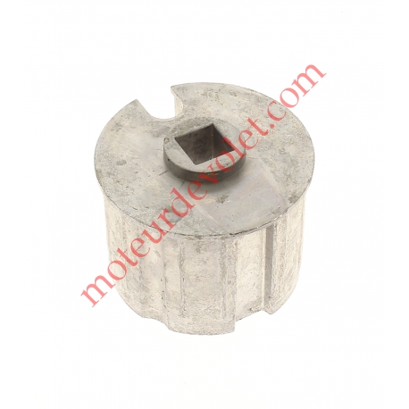 Embout Aluminium pour Tube Rond ø 70 à Goutte Alésé Carré de 13 mm Femelle